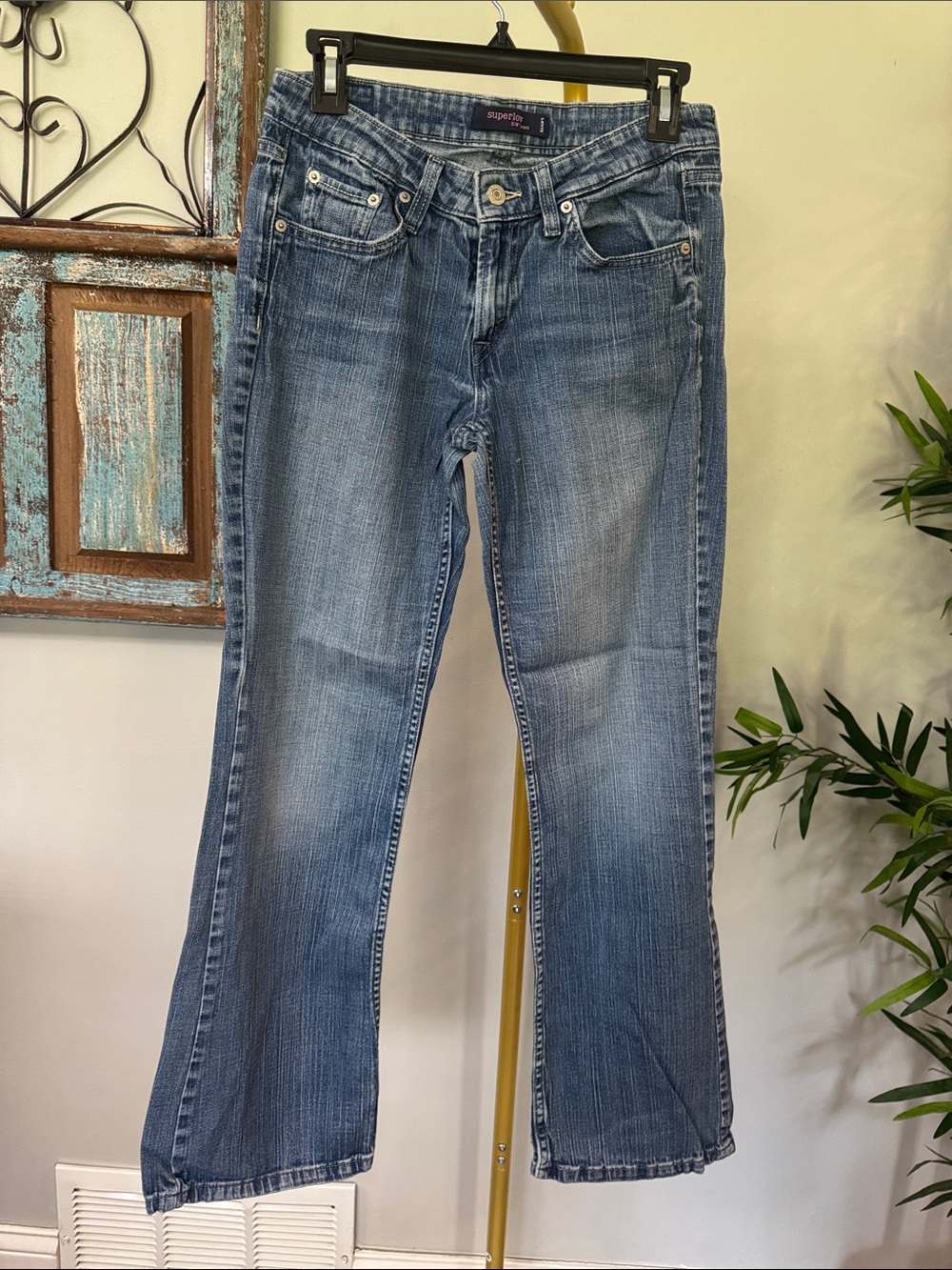 Levi's 518 superlow Women's Medium Blue bootcut Jeans